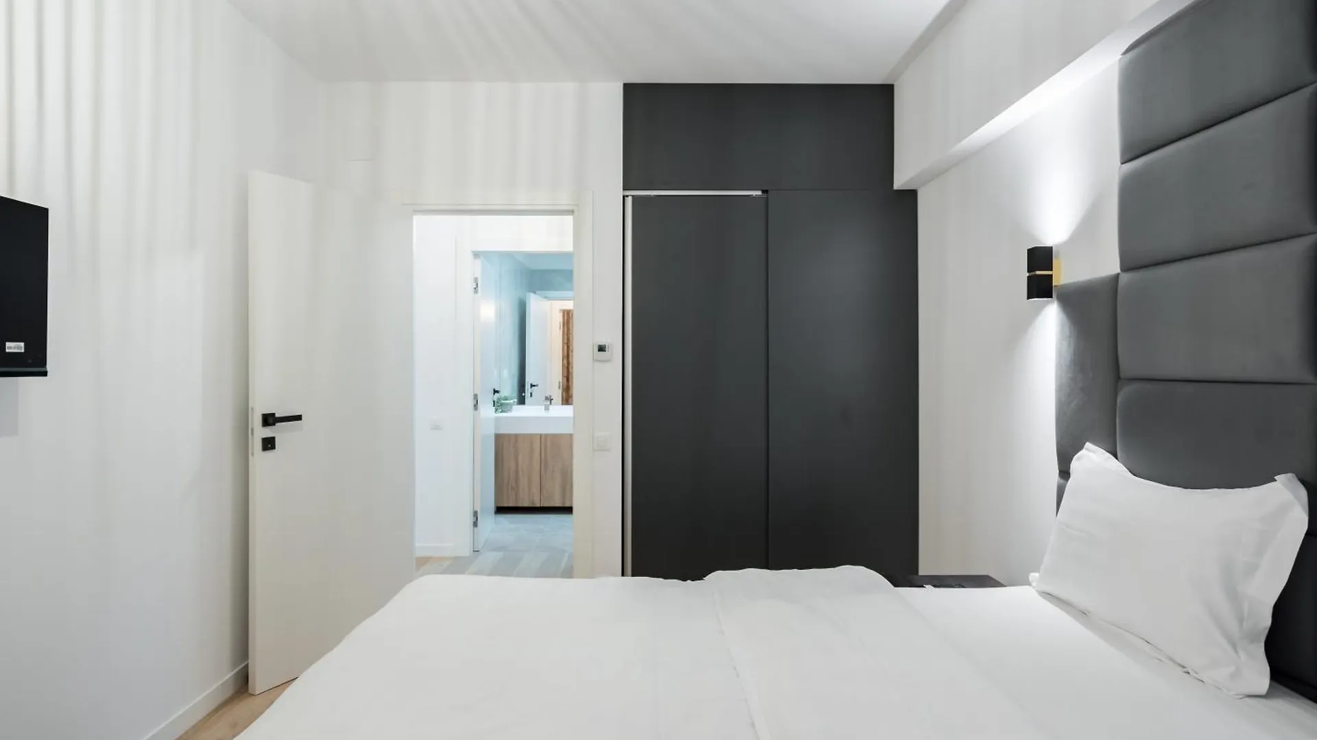 The Velvet Grey Daire Bükreş