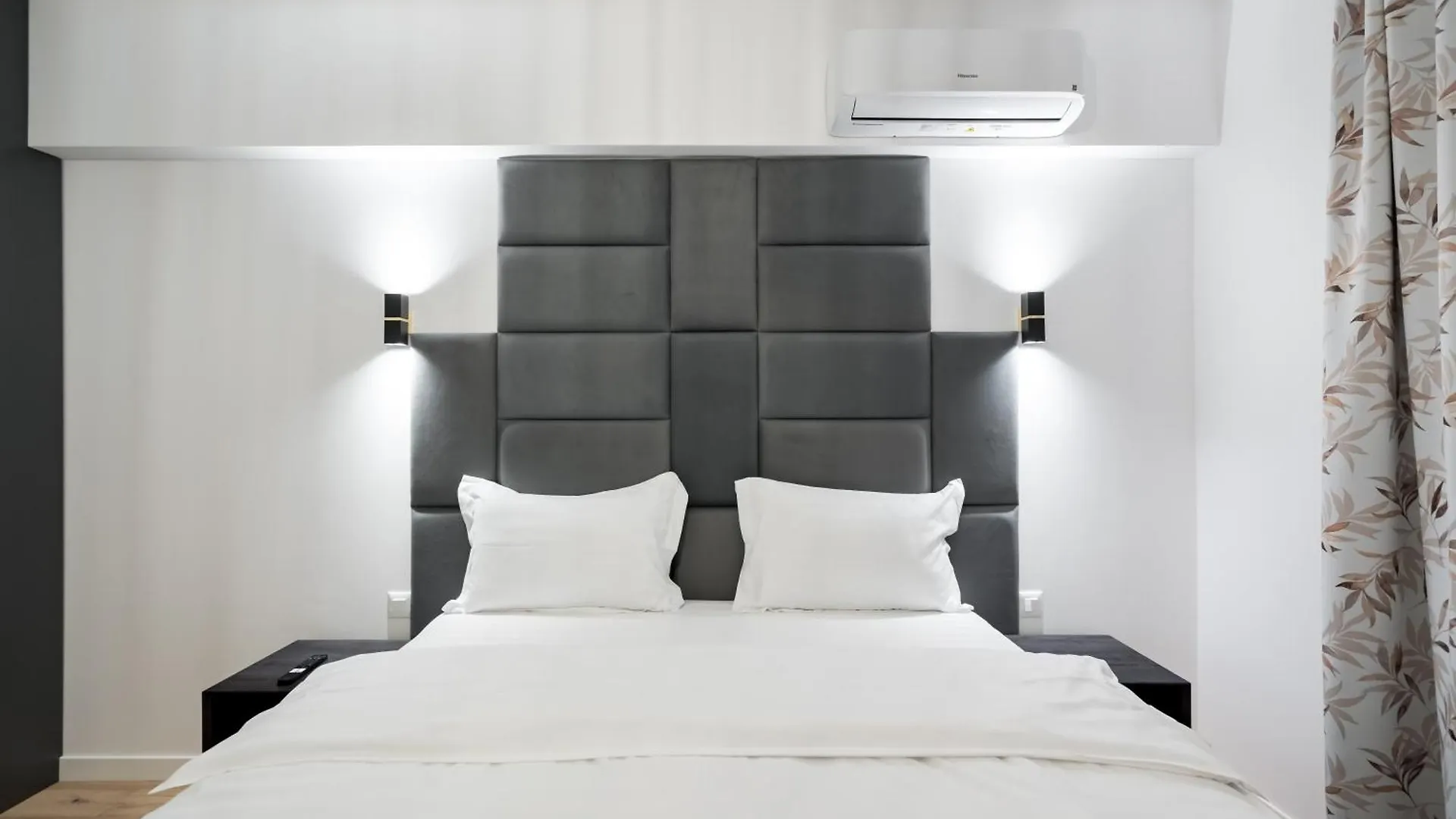 The Velvet Grey Apartment Bucharest